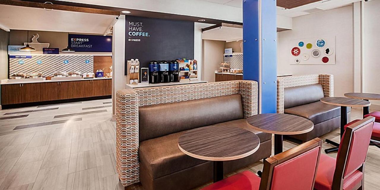 Holiday Inn Express & Suites - Goodland I-70 By Ihg Exterior foto