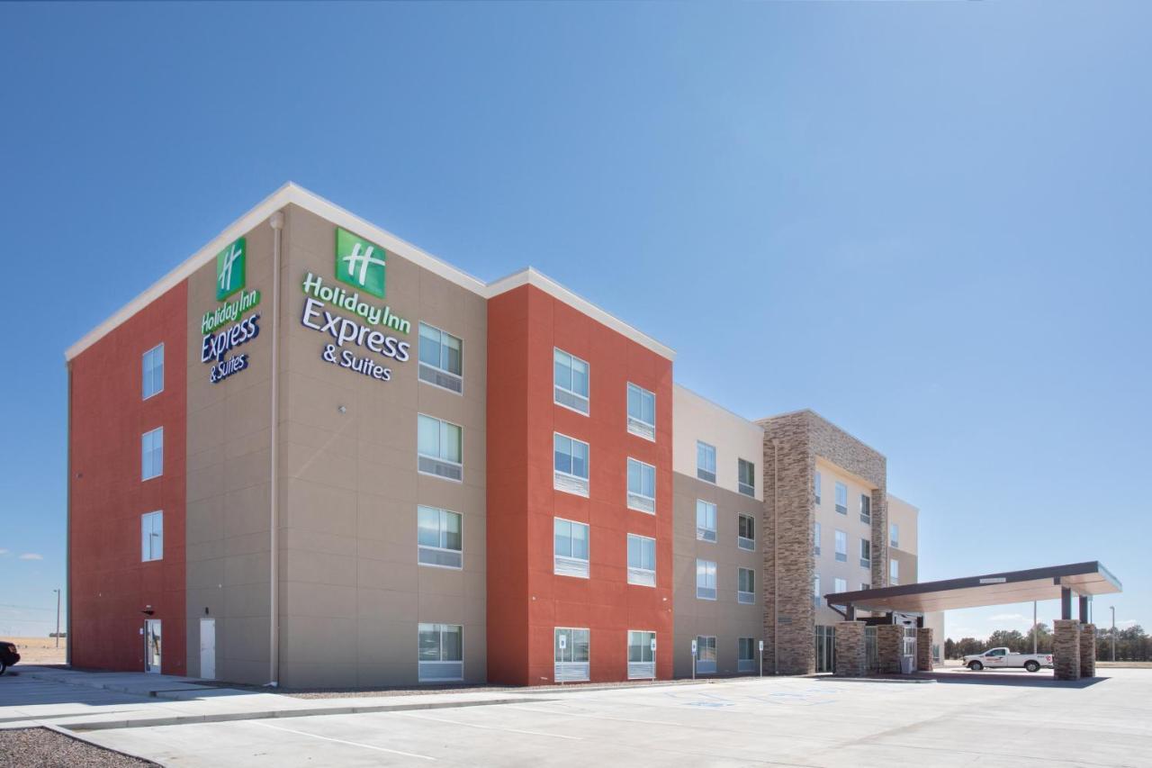Holiday Inn Express & Suites - Goodland I-70 By Ihg Exterior foto